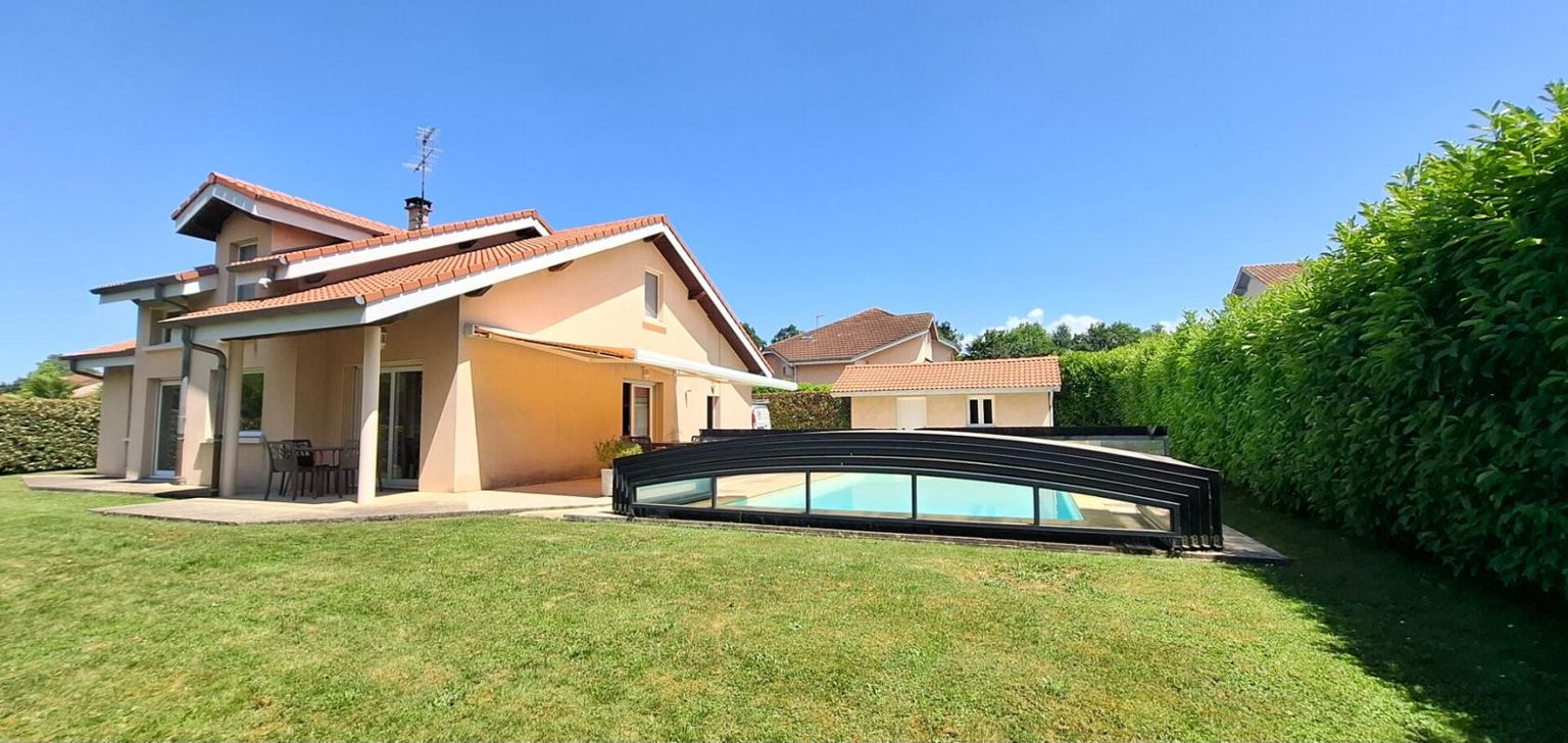 SAINT-JUST Maison Saint Just  140 m2 et piscine 2