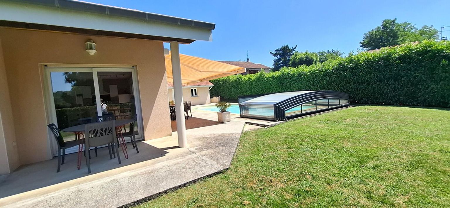 SAINT-JUST Maison Saint Just  140 m2 et piscine 4
