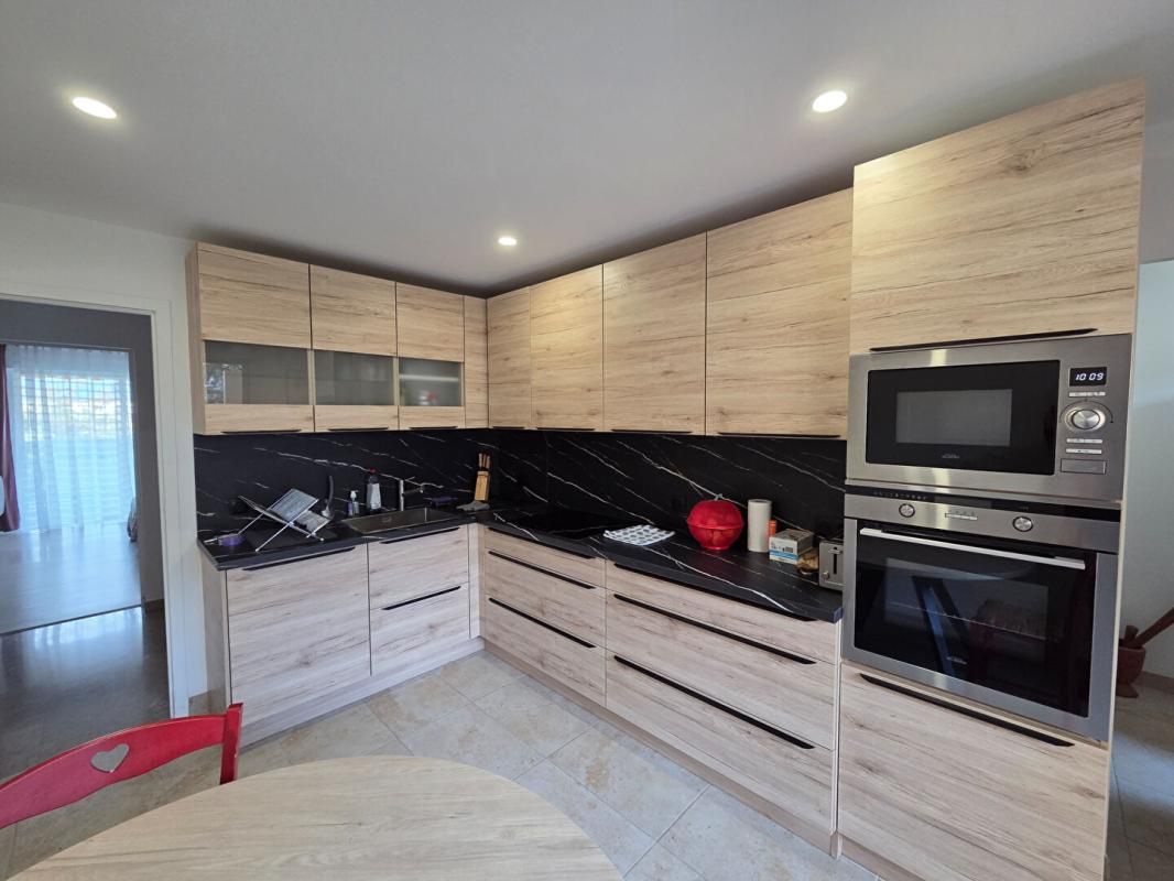 MONTELIMAR Appartement Montélimar 5 pièces 131 m2 2
