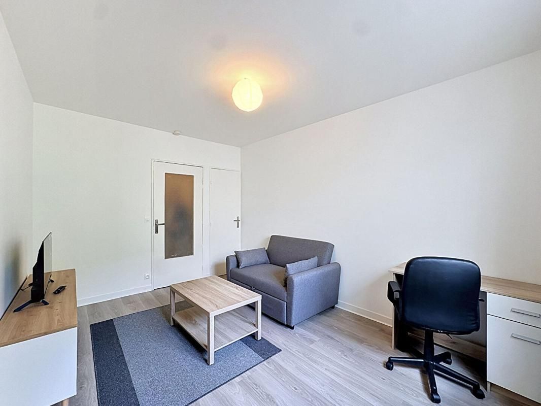 PERIGUEUX A vendre, appartement type studio en centre-ville de Périgueux 24000 2