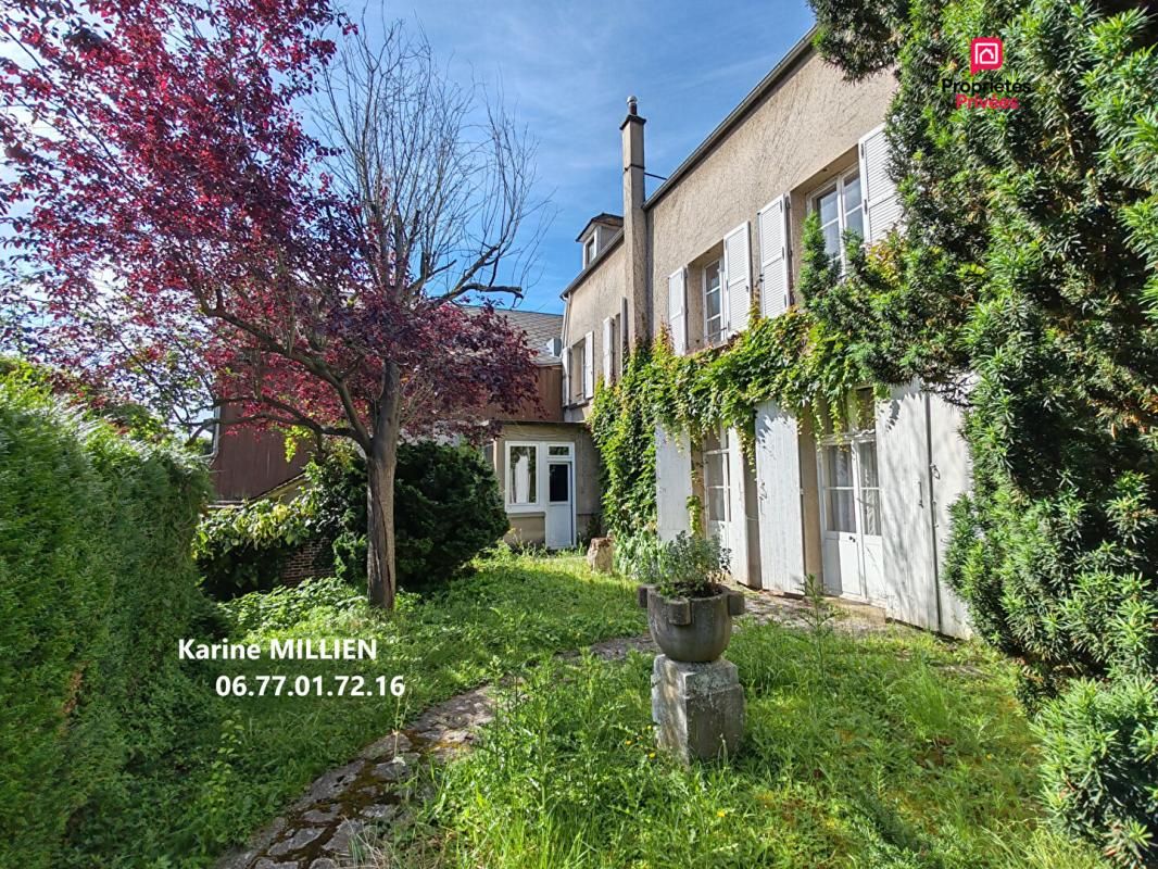 DREUX DREUX 28100 Maison en centre ville - 5 chambres - Garage - Dépendance - Grenier - Terrain - 275600 HAI 2