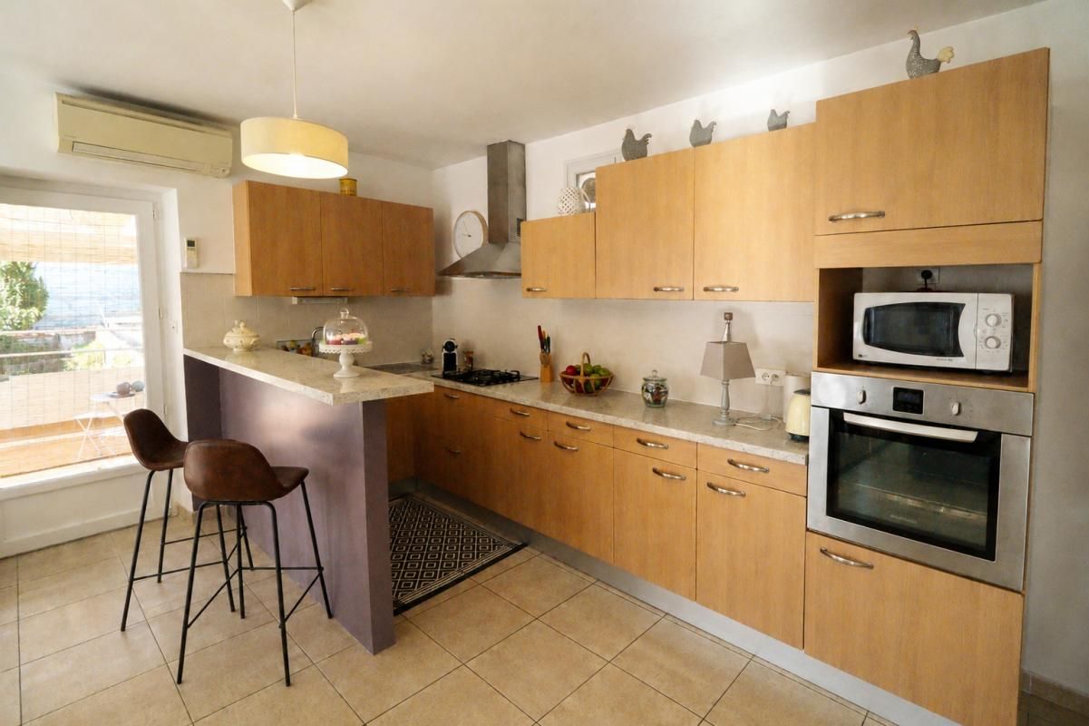 GINESTAS Maison Ginestas 4 pièce(s) 93 m2 2