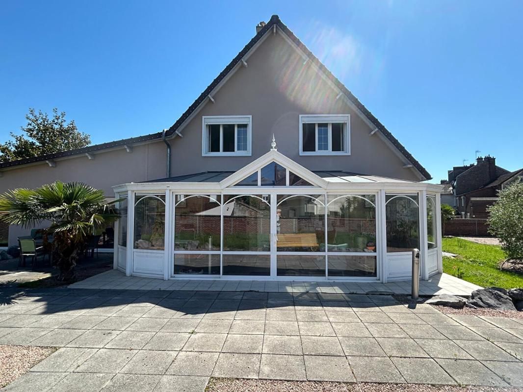 CHAUNY Maison Chauny 7 pièce(s) 262 m2 1
