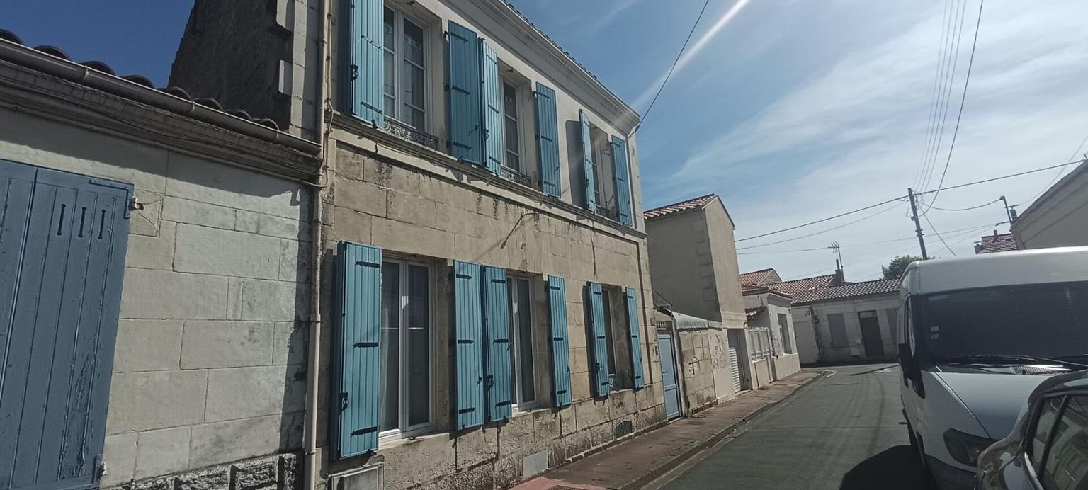 ROCHEFORT Maison Rochefort 5 pièce(s) 102.60 m2 2