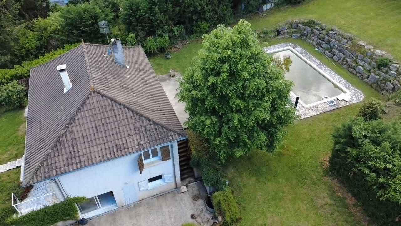 TERRASSON-LAVILLEDIEU Maison Terrasson Lavilledieu 4 chambres avec piscine 4