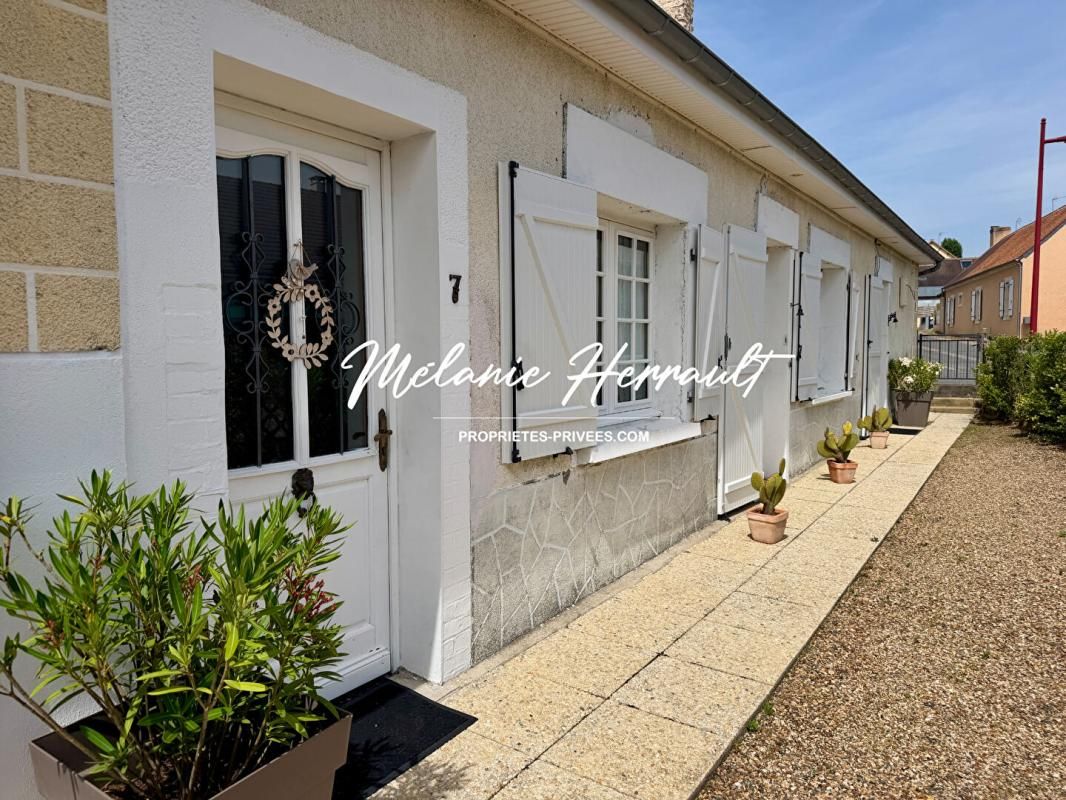 BRETTE-LES-PINS Maison - 3 chambres à Brette les Pins (72250) 1