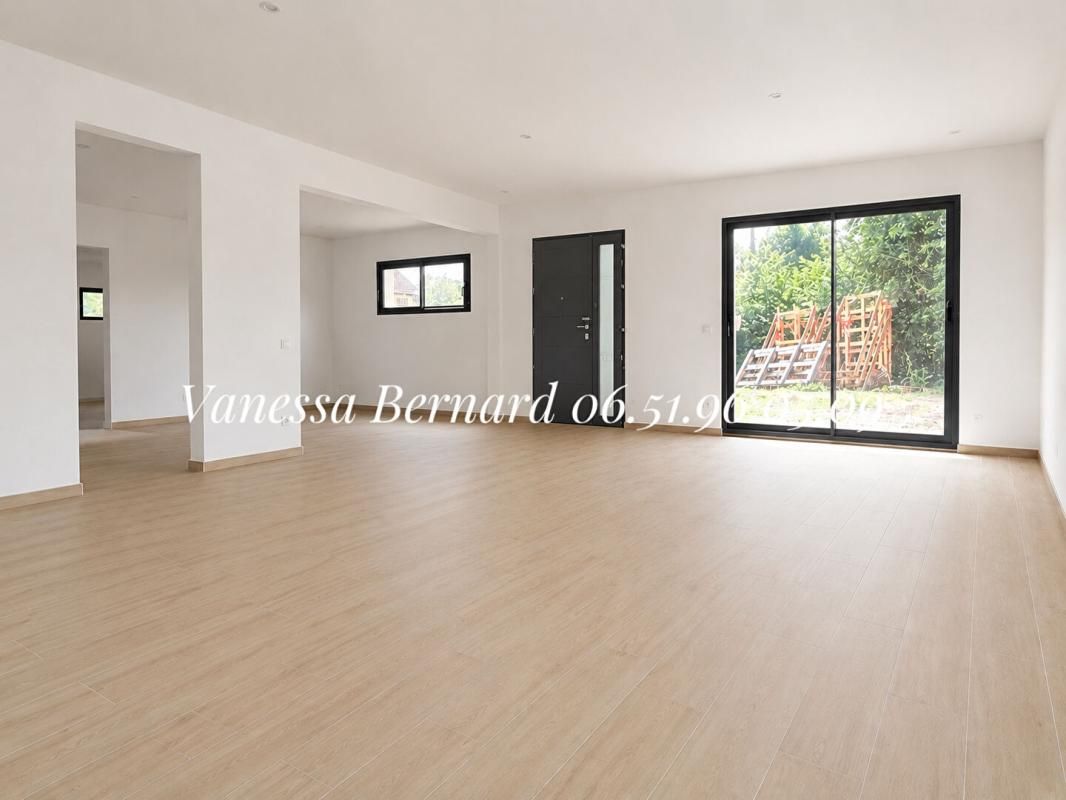 PONT-L'EVEQUE 14130 Maison de 175 m² 5 chambres proche Pt L'Evêque 609 000 Euros 4