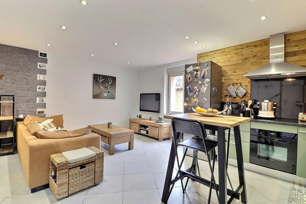 CAMPS-LA-SOURCE Maison Camps La Source 4 pièce(s) 83 m2 2