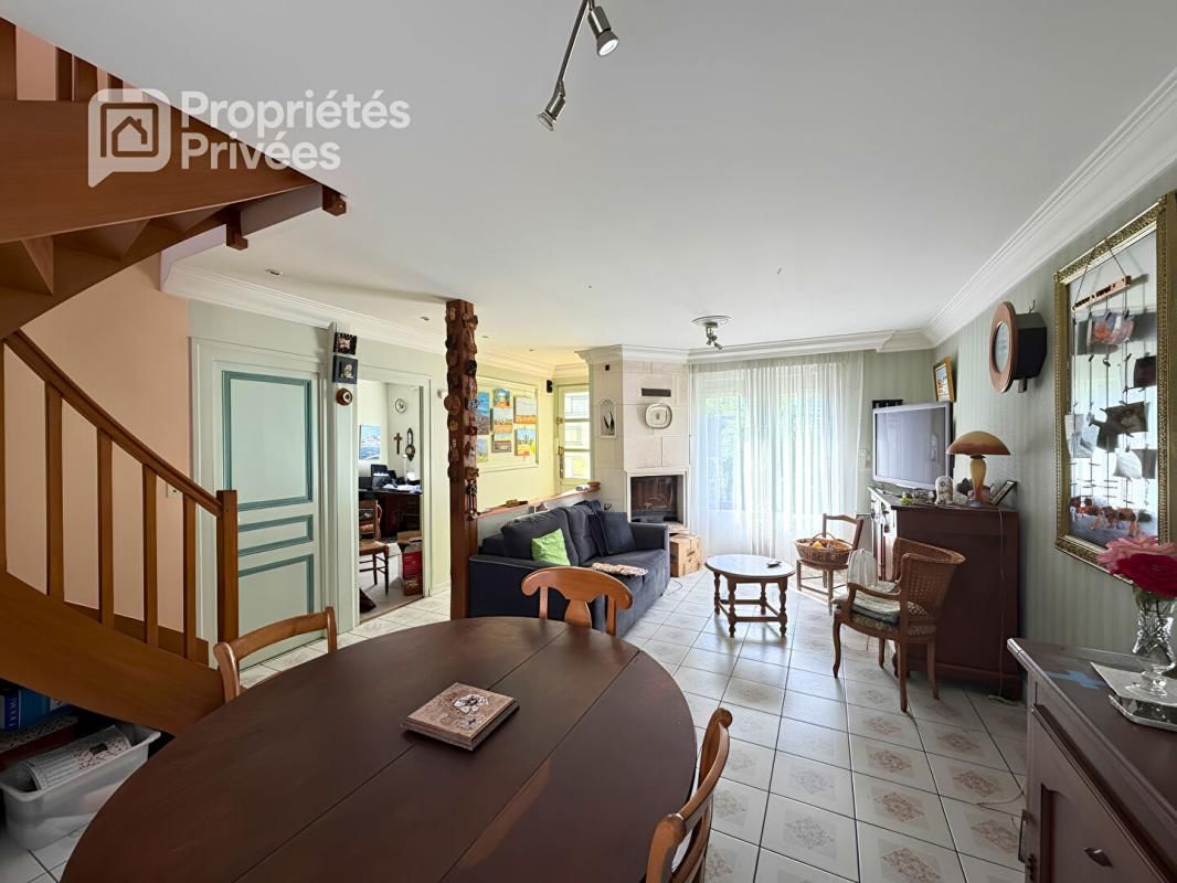 TOURS EXCLUSIVITÉ À VENDRE TOURS 37000 : MAISON 5 PIÈCES AVEC JARDIN ET POSSIBILITÉ D'EXTENSION QUARTIER BEAUJARDIN 2