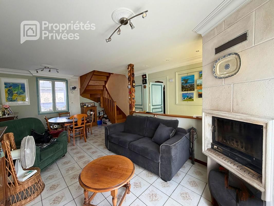 TOURS EXCLUSIVITÉ À VENDRE TOURS 37000 : MAISON 5 PIÈCES AVEC JARDIN ET POSSIBILITÉ D'EXTENSION QUARTIER BEAUJARDIN 3