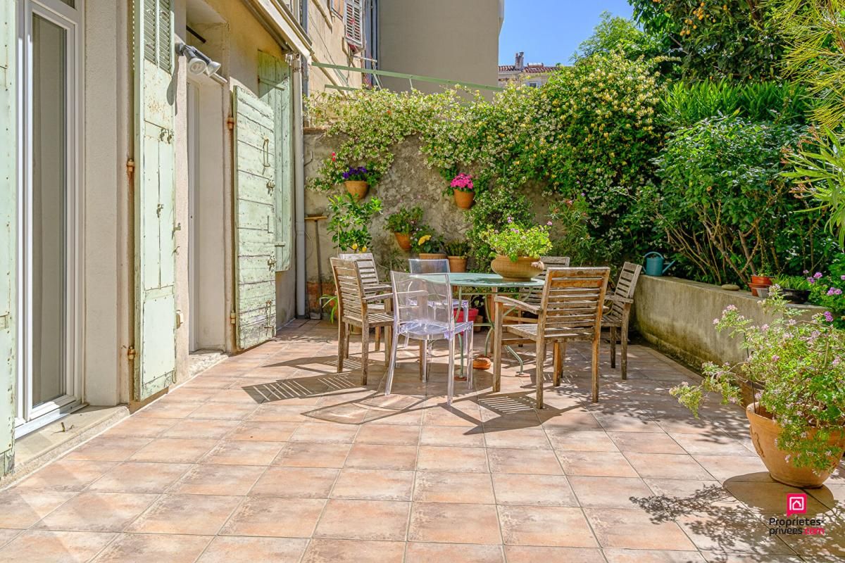 MARSEILLE-6E-ARRONDISSEMENT Appartement 6 pièce(s) 180 m2 3