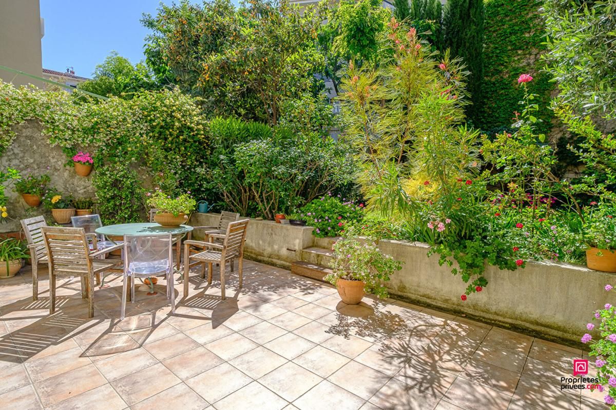 MARSEILLE-6E-ARRONDISSEMENT Appartement 6 pièce(s) 180 m2 4