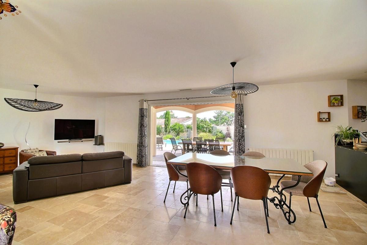 CUSSAC-FORT-MEDOC MAISON 8 PIÈCES 202 M² PLAIN-PIED PISCINE GARAGE DOUBLE CUSSAC-FORT-MEDOC 4