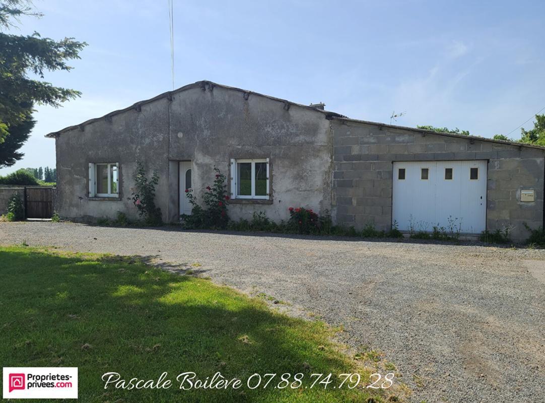BLOU Maison à rénover - Blou (49160) 1