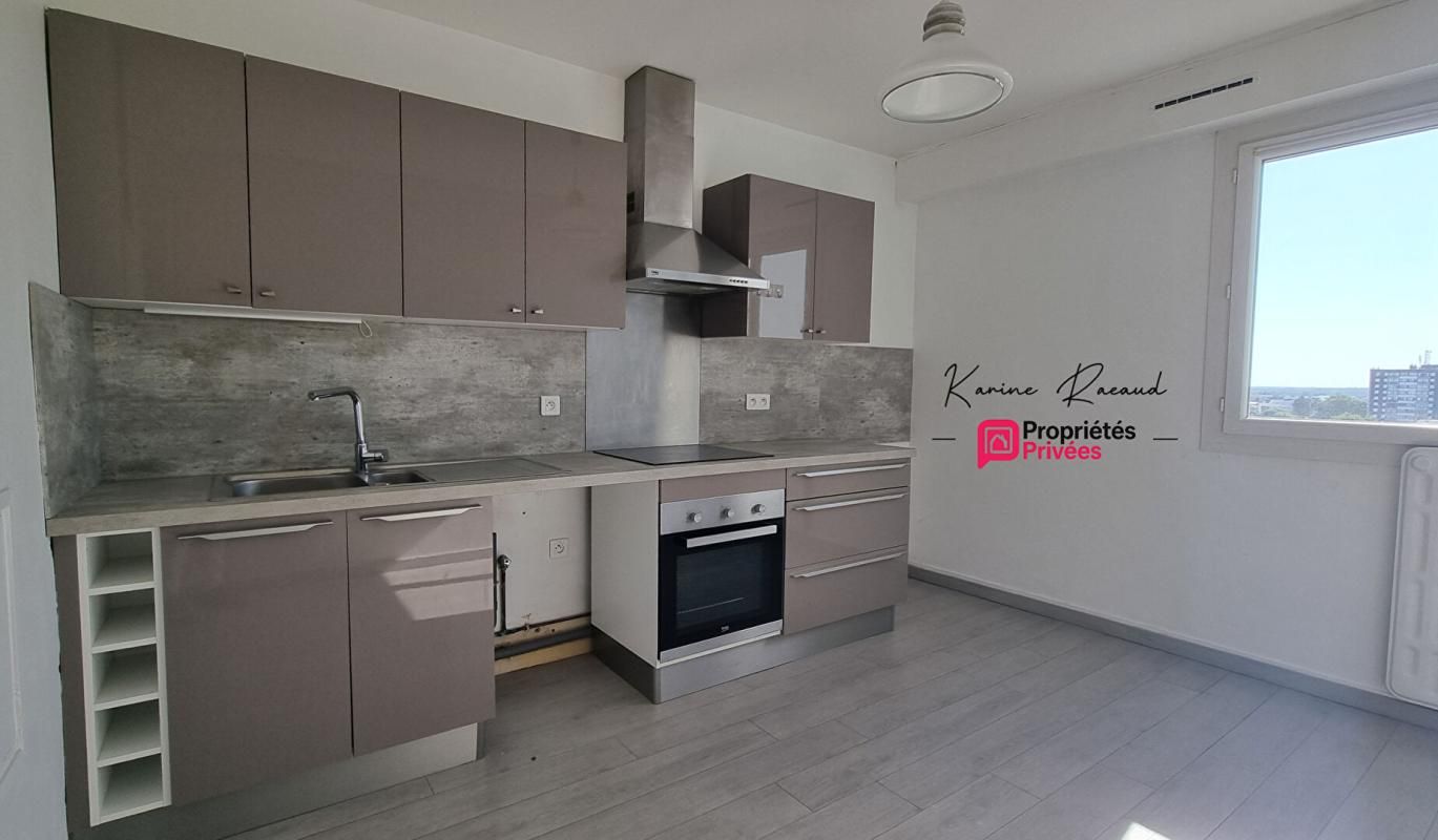 LA ROCHE-SUR-YON Appartement La Roche Sur Yon 58.9 m2, 1 chambre 4