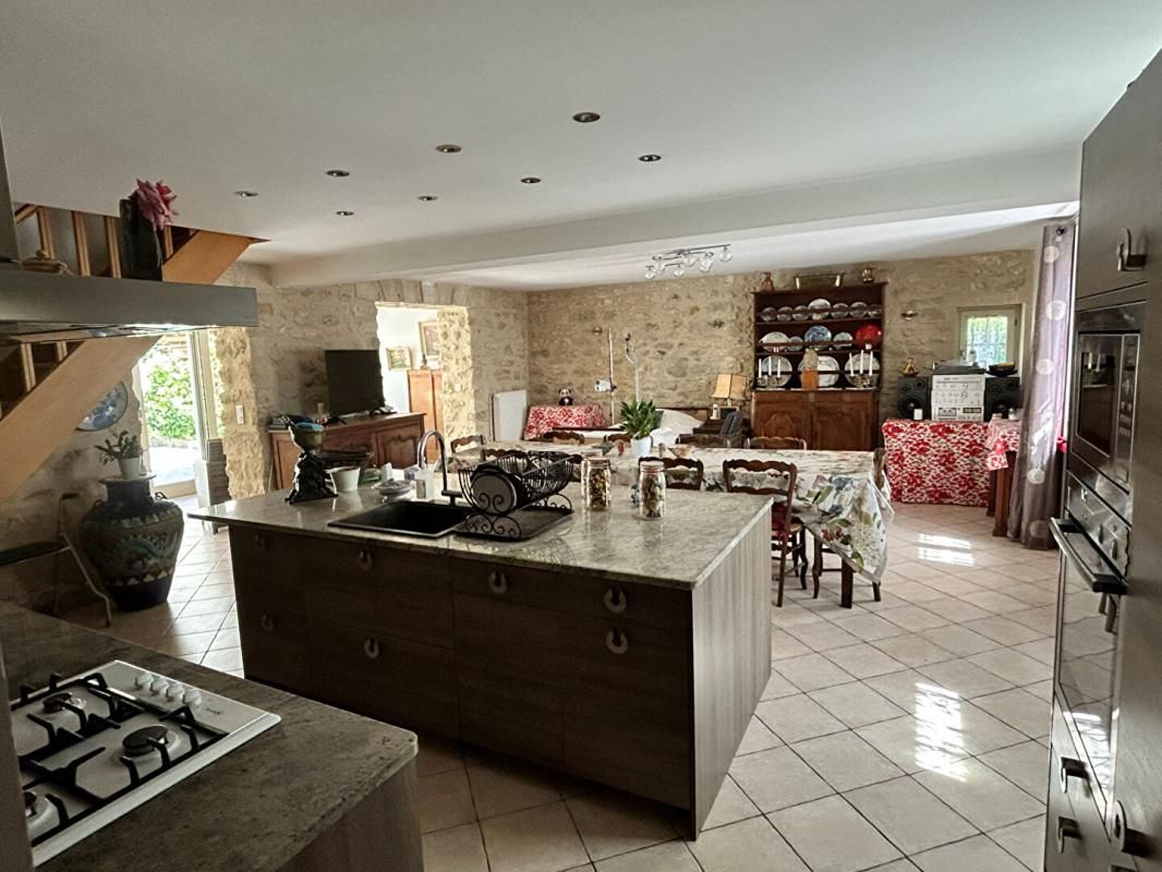 LE PERCHAY CHARMANTE MAISON EN PIERRES COMPLETEMENT RENOVEE ! 4