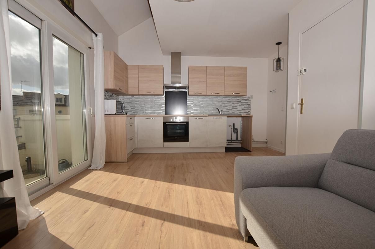 SAINTE-GENEVIEVE-DES-BOIS Appartement en duplex 2 pièce(s) 38 m² 4