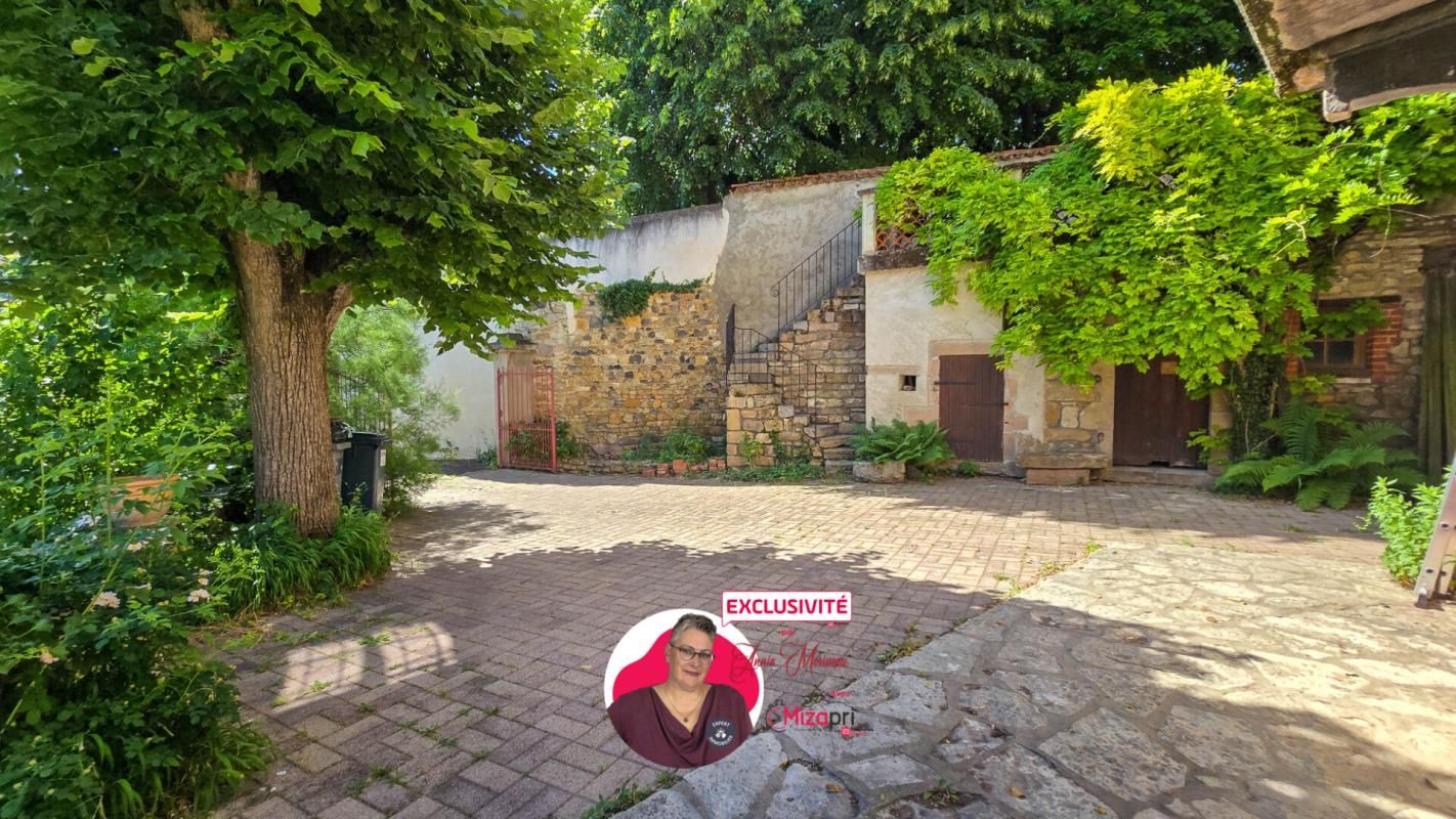 SAUVAGNAT-SAINTE-MARTHE Maison de caractère en pierres, 152 m² , Jardin, terrasse et dépendances , proche Issoire 4