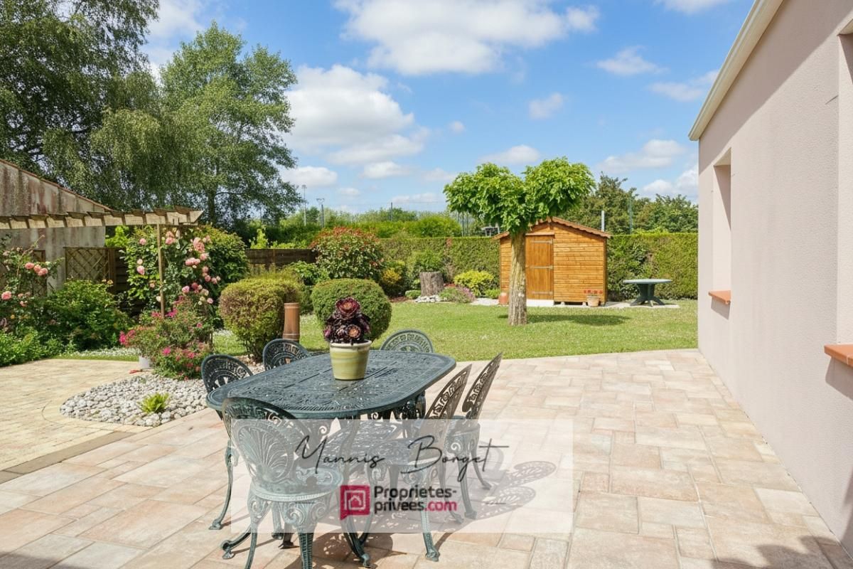 CHALLANS MAISON DE PLAIN-PIED DE 113 M² SUR PLUS DE 1 000 M² DE TERRAIN 2