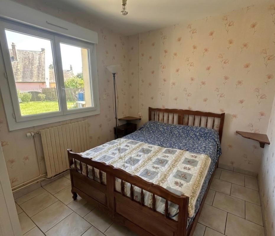 LAVARE Maison de plain pied lumineuse et peu énergivore de 5 pièces de plus de 70 m2 sur une parcelle de plus de 700 m2 4