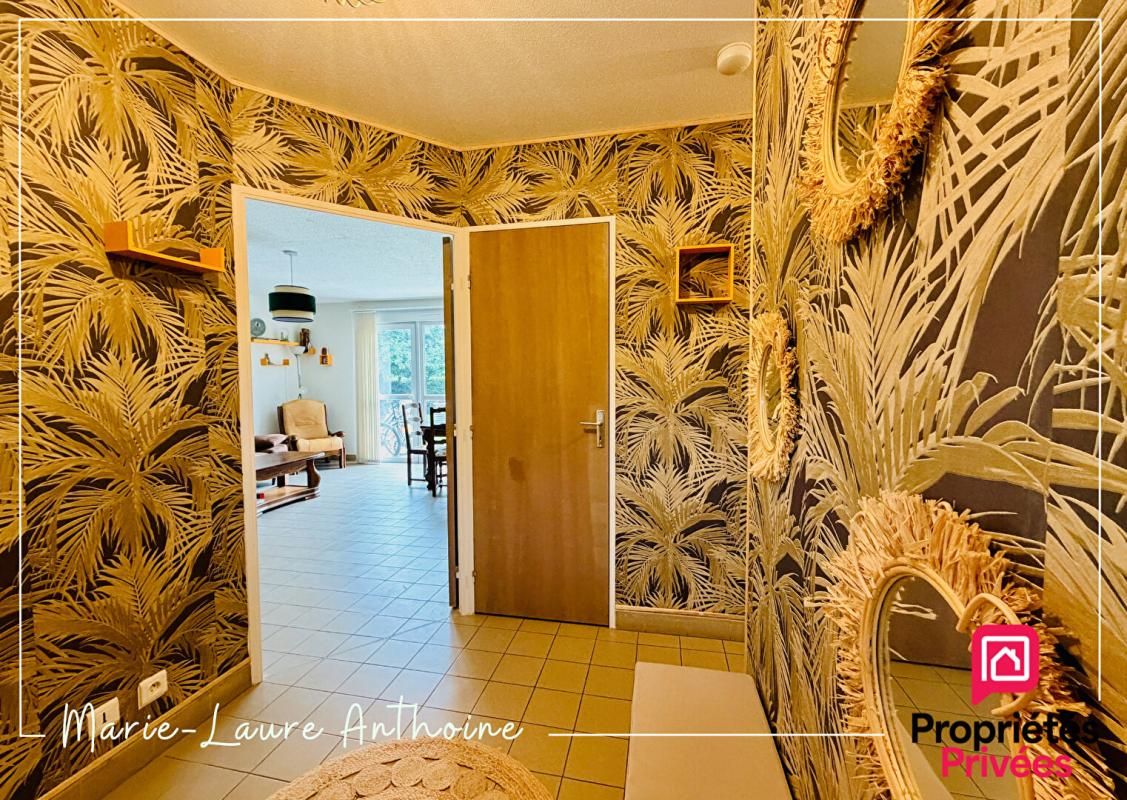 PIERRE-DE-BRESSE Maison Pierre-de-bresse 4 pièce(s) 82 m2 3