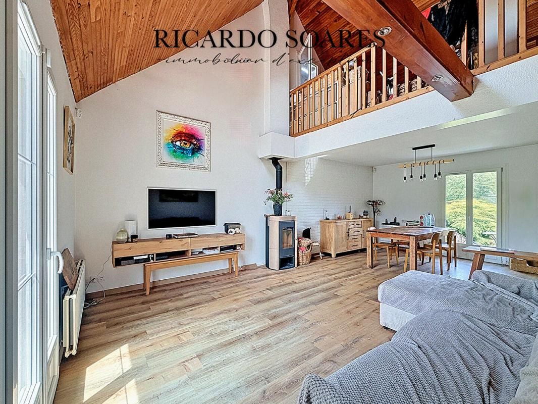ANGICOURT 60940 ANGICOURT - MAISON FAMILIALE 103m2 AU SOL / 3 ou 4 CHAMBRES / SOUS-SOL TOTAL / TERRAIN 1215 m2 1