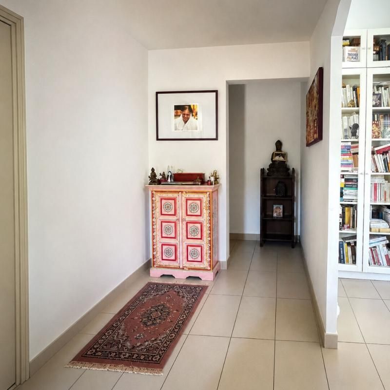 MARIGNANE Esprit Villa : Appartement Rénové de 82m² avec Jardin d'environ 230m² ! 4
