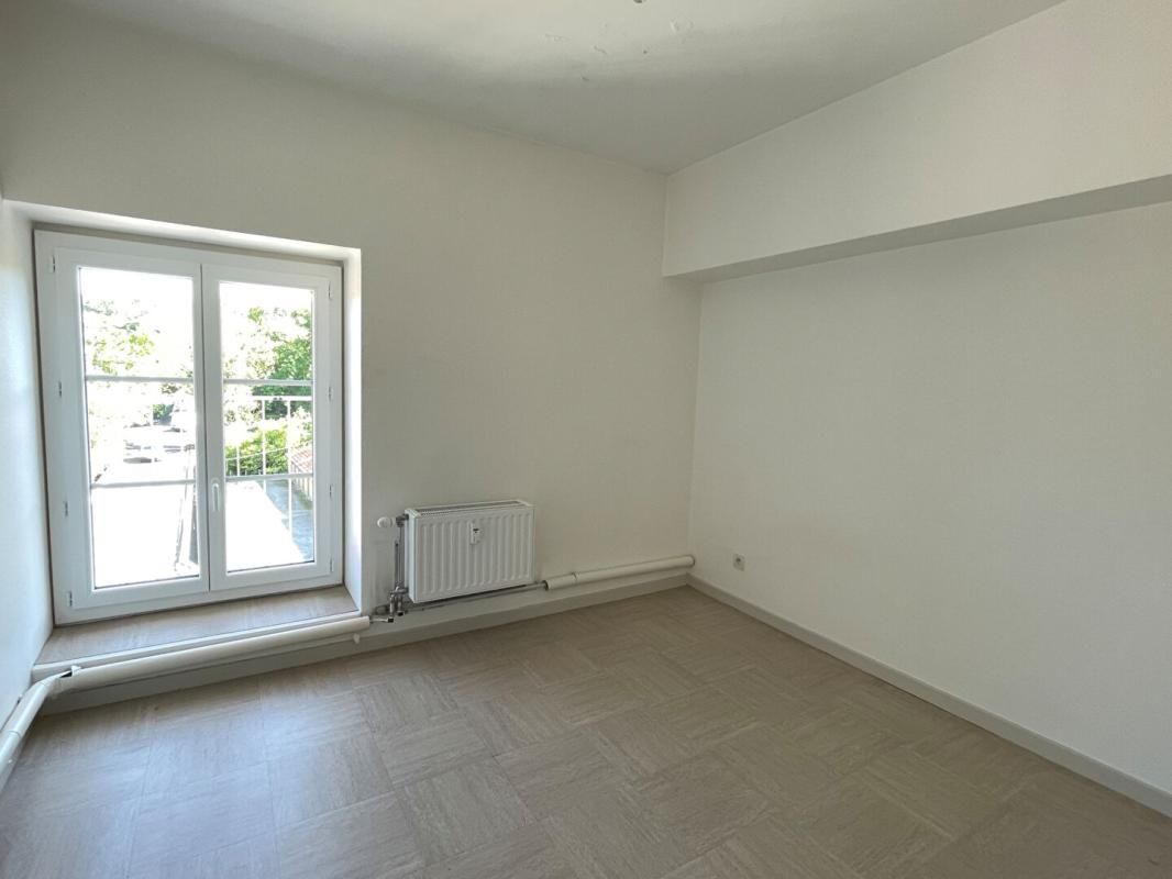 MONTBRISON Appartement Montbrison 1 pièce(s) 38 m2 3
