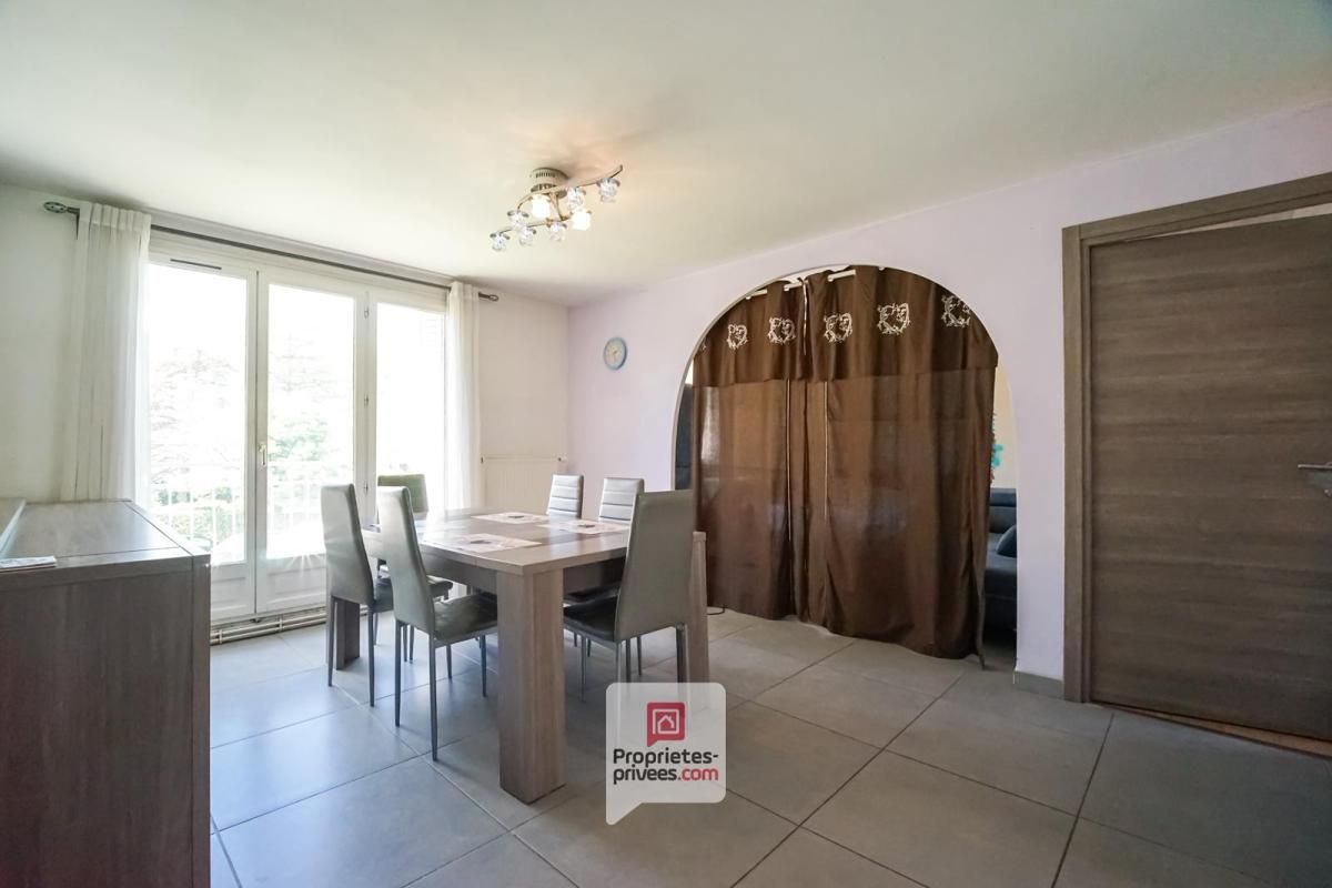 SAINT-MARTIN-D'HERES Appartement Saint Martin D Heres 3 pièce(s) 60.66 m2 4