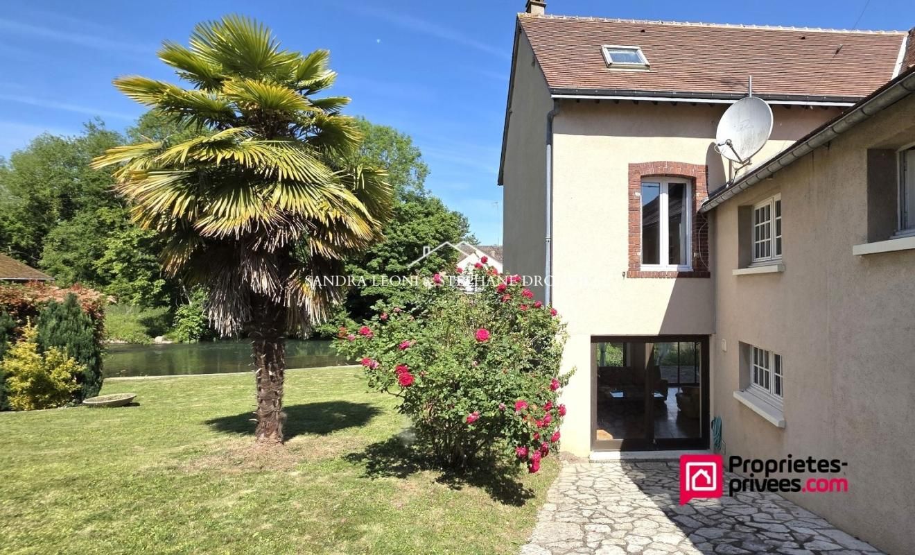 CHARTRES PROCHE CHARTRES - THIVARS - CHARMANTE MAISON DE VILLE de 295 m², 8 pièces 2
