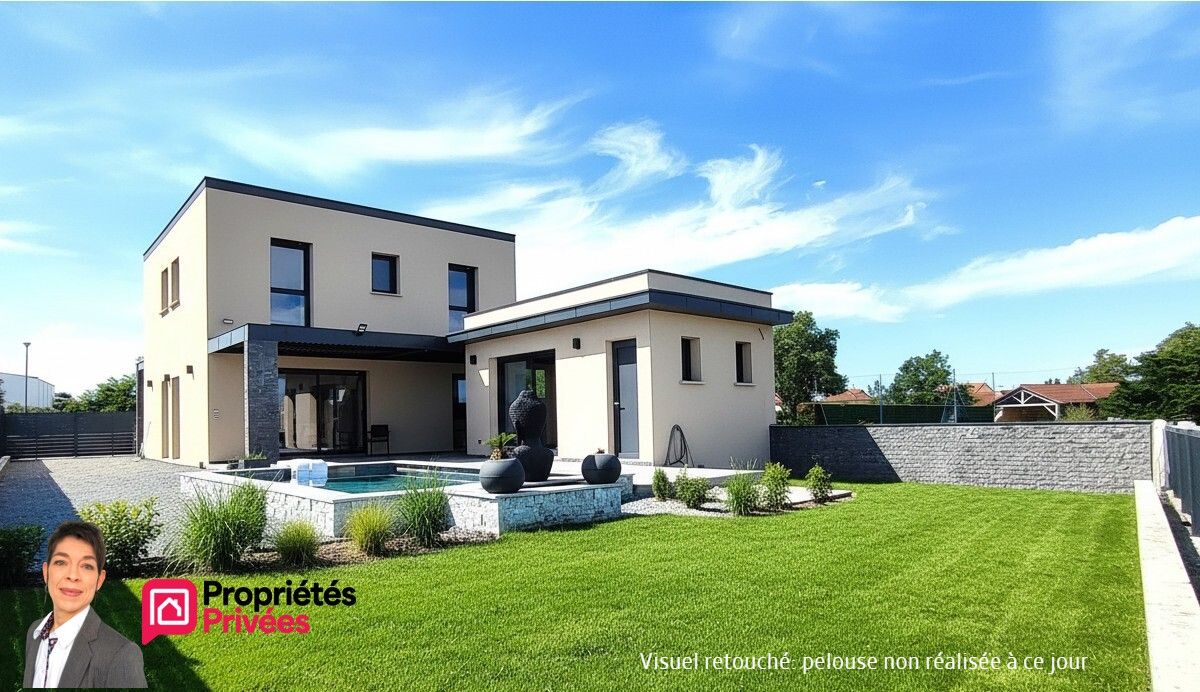 ROANNE ROANNE (42300)  Villa contemporaine avec piscine, suite parentale et dépendance aménagée 2