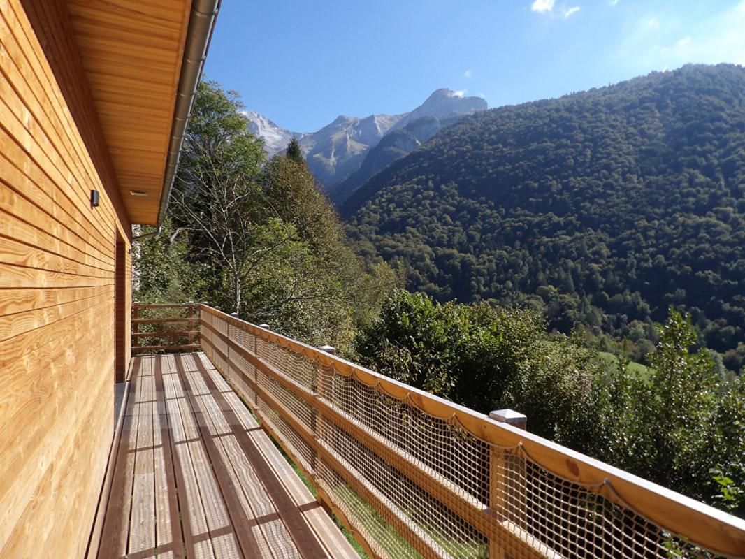 EAUX-BONNES Chalet avec vue exceptionnelle sur les Pyrénées 2