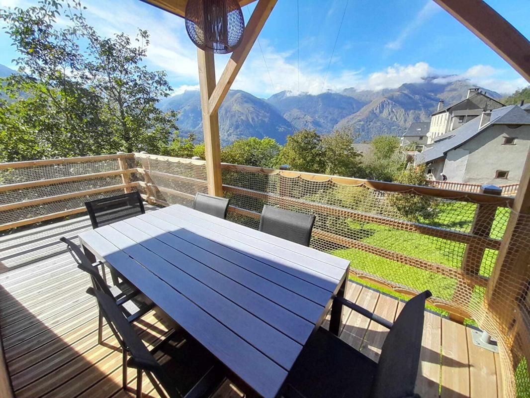 EAUX-BONNES Chalet avec vue exceptionnelle sur les Pyrénées 4