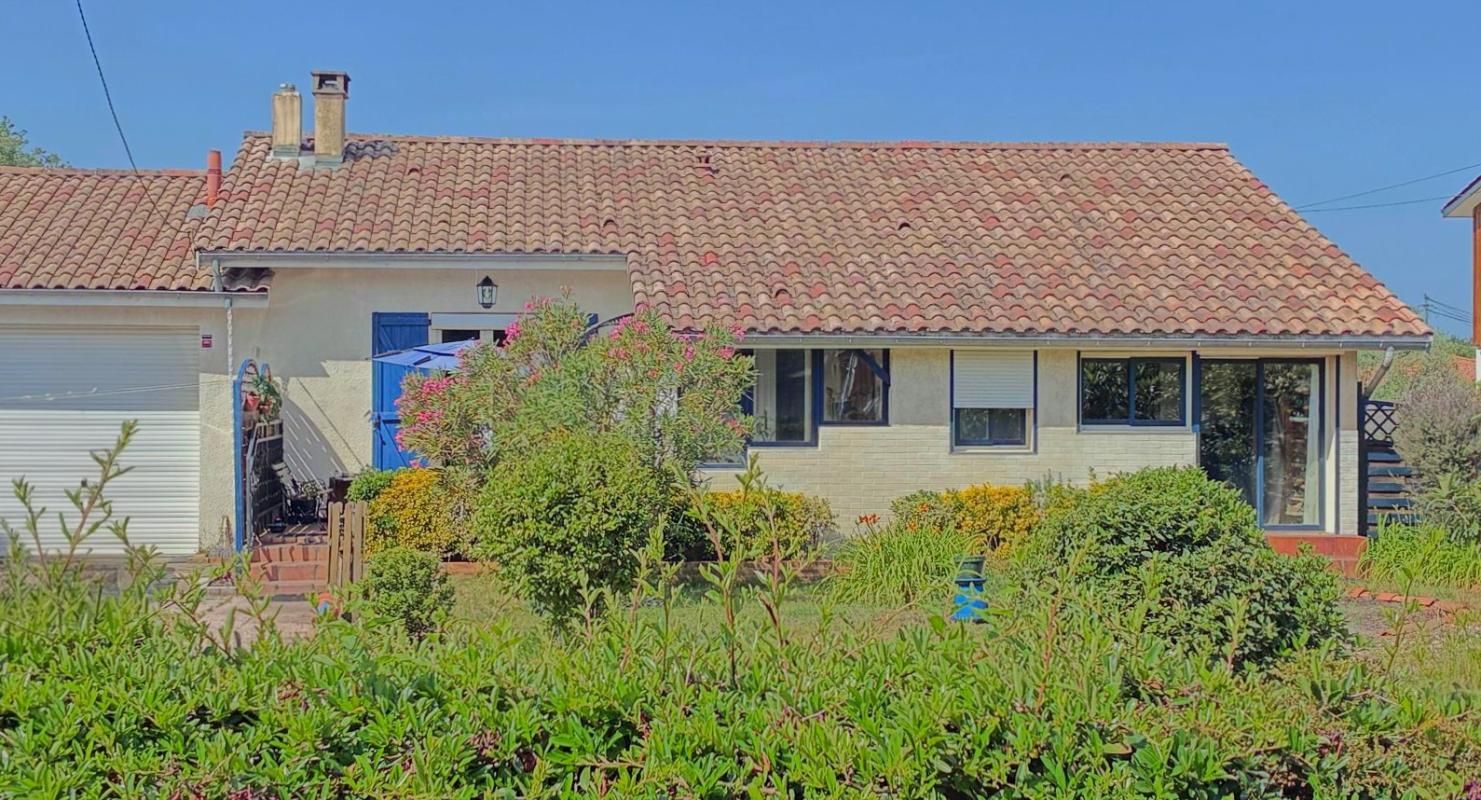 ANDERNOS-LES-BAINS Ensemble immobilier Andernos Les Bains 4 pièce(s) 100 m2 1