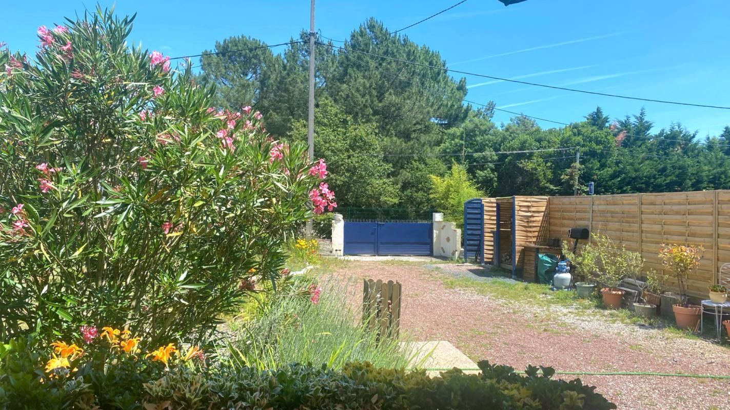 ANDERNOS-LES-BAINS Ensemble immobilier Andernos Les Bains 4 pièce(s) 100 m2 2