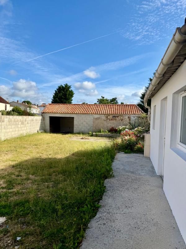 AUBIGNY-LES CLOUZEAUX Maison Aubigny Les Clouzeaux 5 pièce(s) 110 m2 3