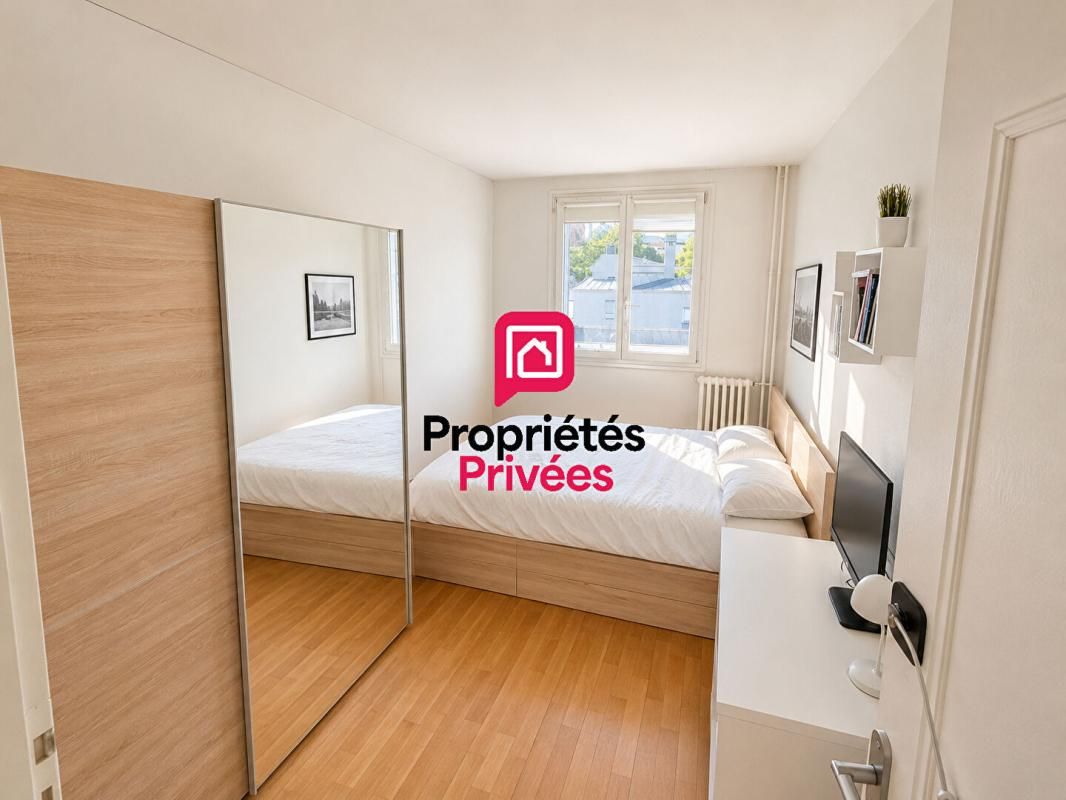 PARIS-15E-ARRONDISSEMENT DEPT 75 - PARIS 15 EME- Appartement 4 pièce(s) 66 m2, balcon, cave 4