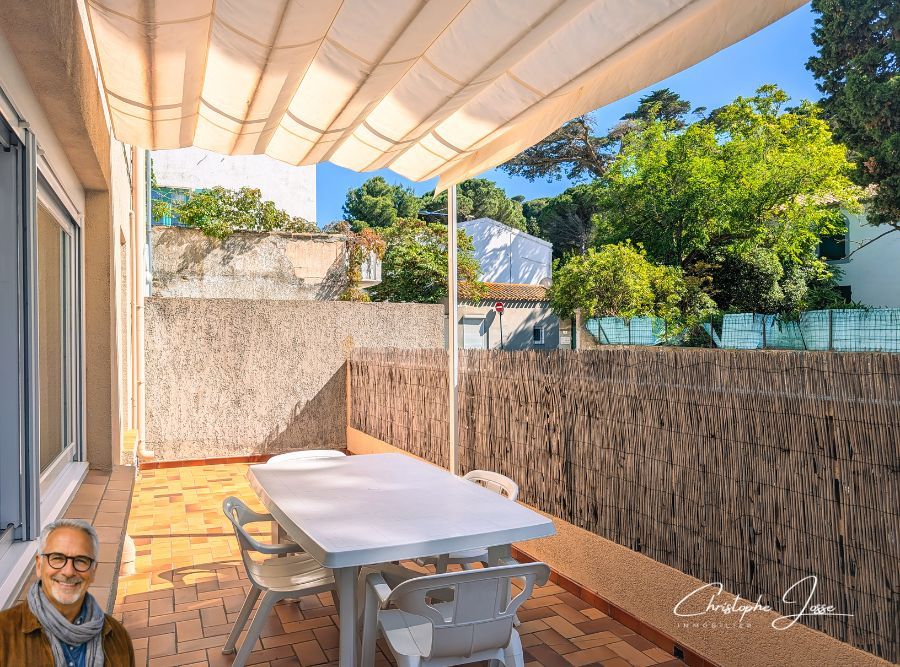 LEUCATE La Franqui - Ensemble immobilier rare avec vue mer, 3 logements et 2 garages 2
