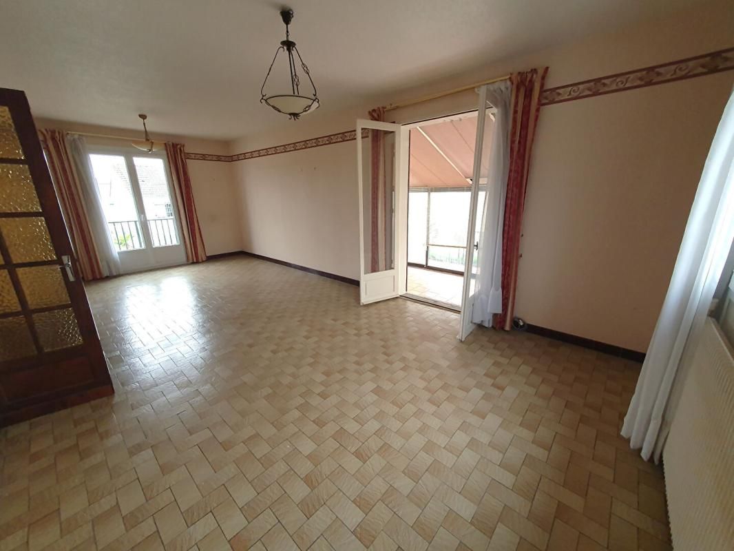 SAINT-DOULCHARD Maison Saint Doulchard 5 chambres 144 m2 4