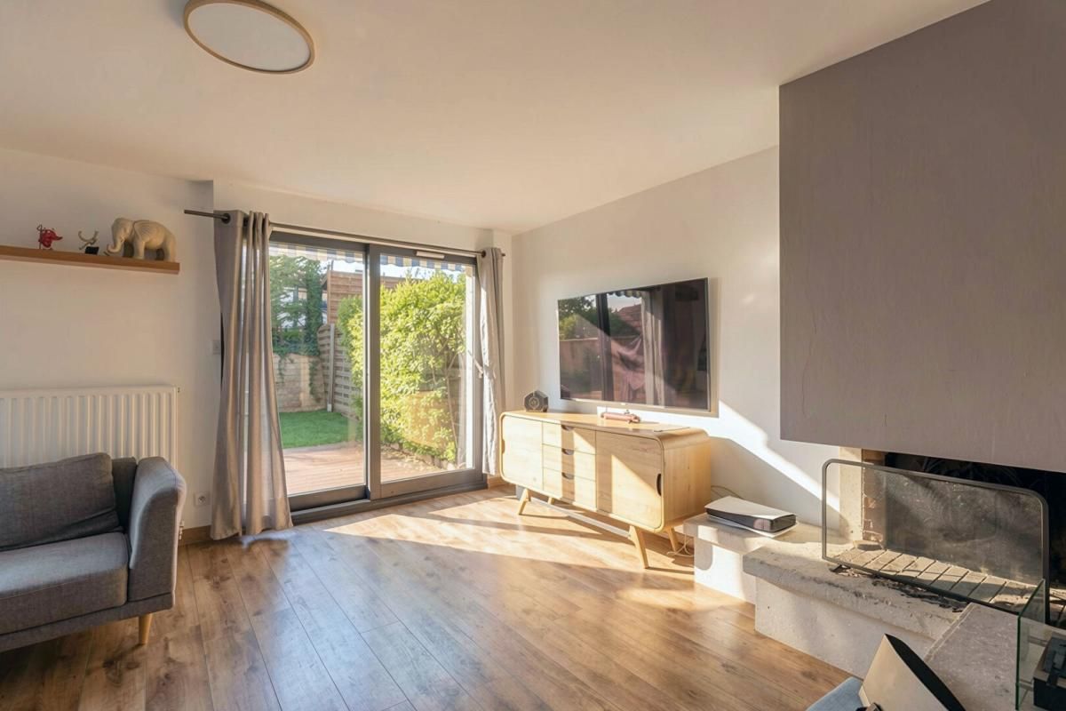 FRANCHEVILLE EXCLUSIVITE - Francheville (69) - Maison 5 pièce(s) 111 m2 4