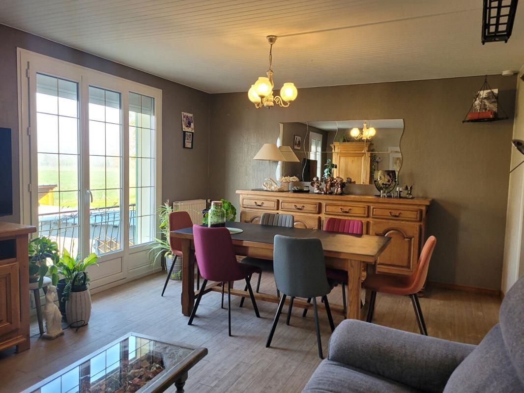 CAUDEBEC-EN-CAUX Maison Rives En Seine 6 pièce(s) 135 m2 1