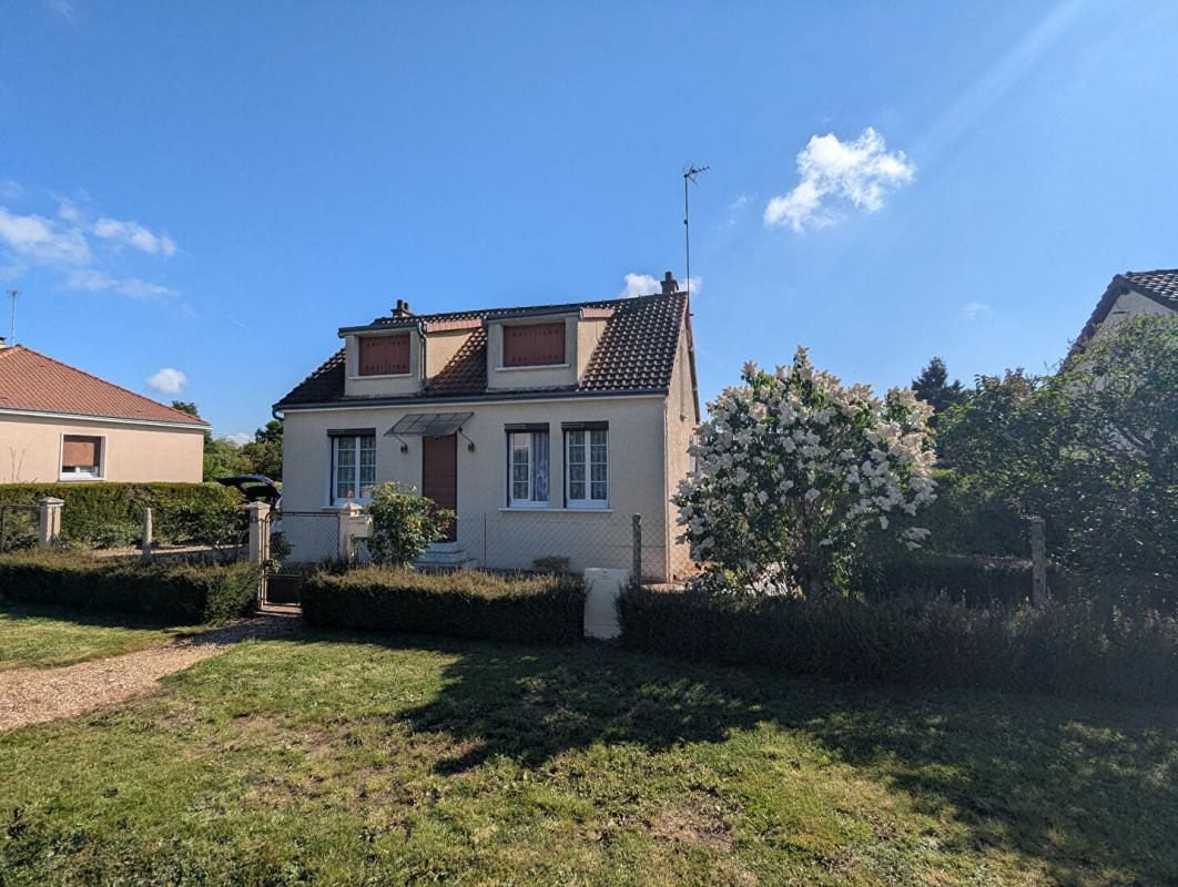 SENONCHES Maison 110m2 3 chambres Terrain 825m2 1