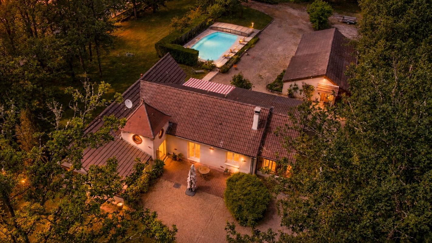 VILLEFRANCHE-SUR-CHER Maison Villefranche Sur Cher 7 pièces 166 m2 1