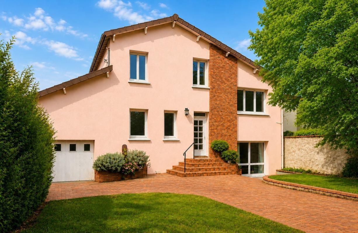 NEUILLY-PLAISANCE Maison Familiale 7 pièces 145m² Neuilly-Plaisance (93360) 1