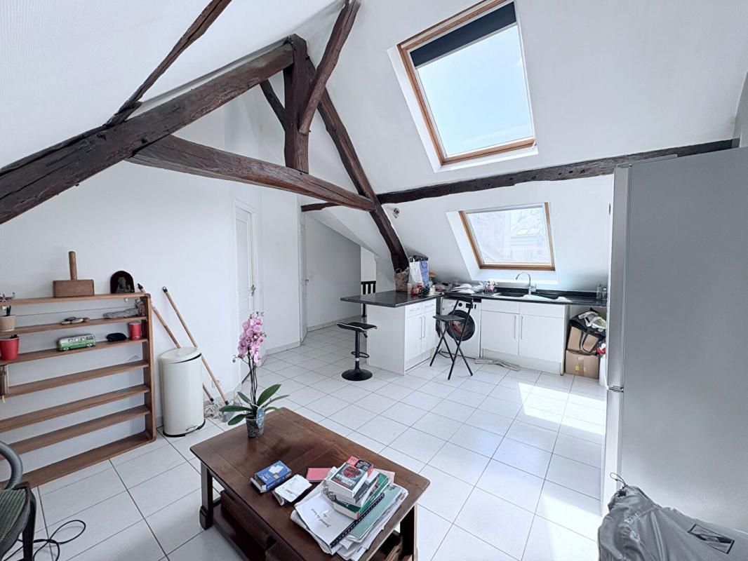 Appartement Duplex 3 pièces - Centre-ville de Mantes-la-Jolie - INVESTISSEMENT LOCATIF