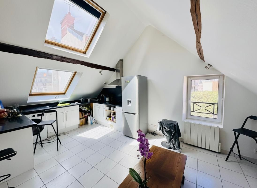 MANTES-LA-JOLIE Appartement Duplex 3 pièces - Centre-ville de Mantes-la-Jolie - INVESTISSEMENT LOCATIF 2