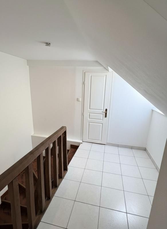 MANTES-LA-JOLIE Appartement Duplex 3 pièces - Centre-ville de Mantes-la-Jolie - INVESTISSEMENT LOCATIF 4