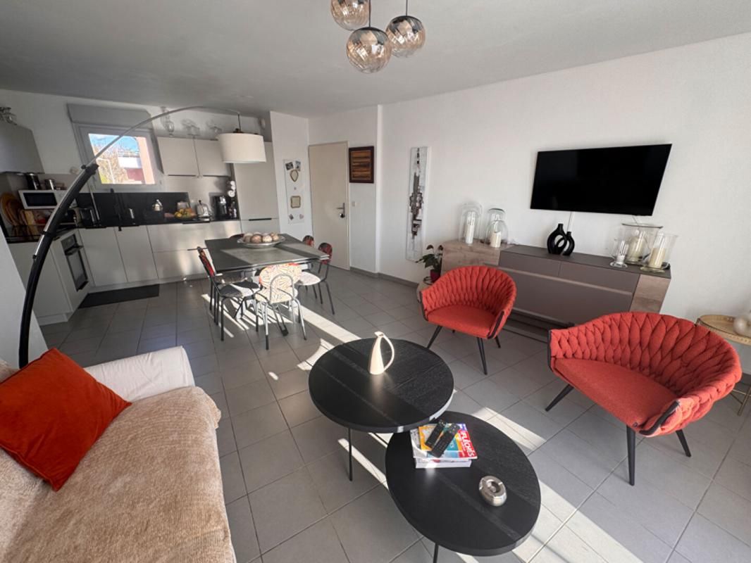 PELISSANNE Appartement 3 pièces avec parking 1
