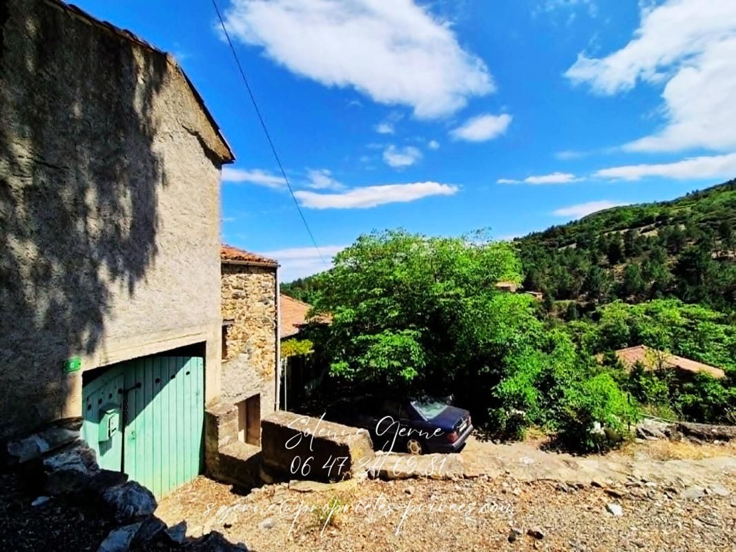 ROQUEBRUN Remise de 135 m² 2