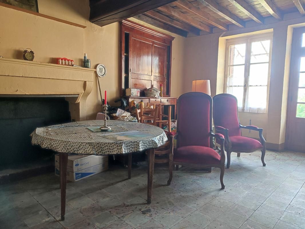 FONTENAY-PRES-VEZELAY Maison Fontenay Près Vézelay 4 pièces 88 m2 4